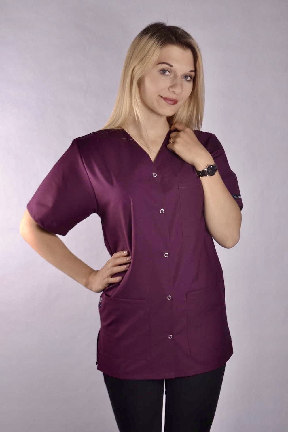 Bluza Medyczna Bianca z Napami Bordowa – bluzki medyczne damskie