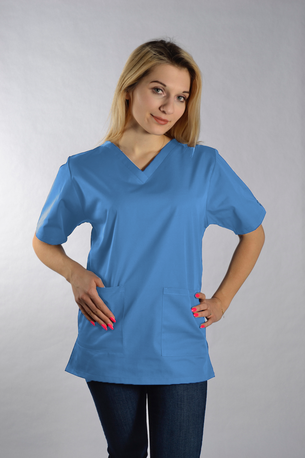 Bluza Medyczna Dori Krótki Rękaw Jasno Niebieska – bluzki medyczne damskie